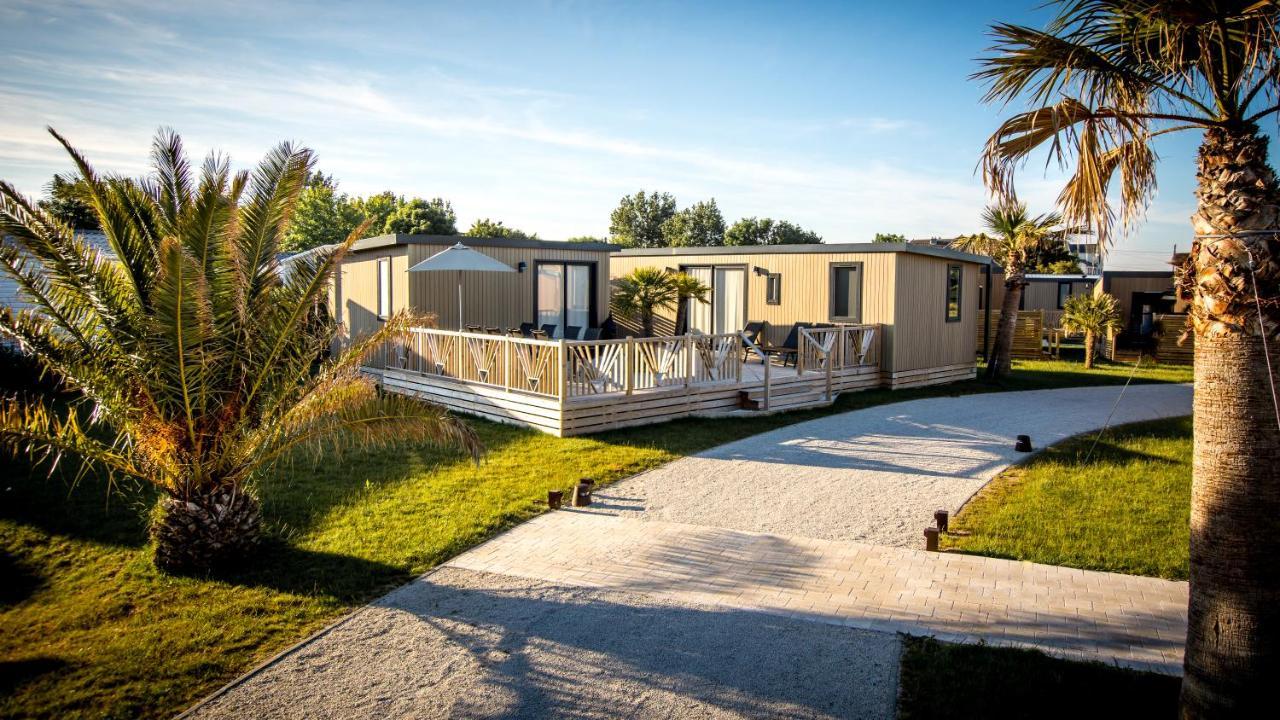 M&V Resort Camping Langrune-sur-Mer Exterior photo